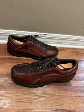 Rockport size 11 Men's Casual Lace-Up Leather Sneakers in Brown